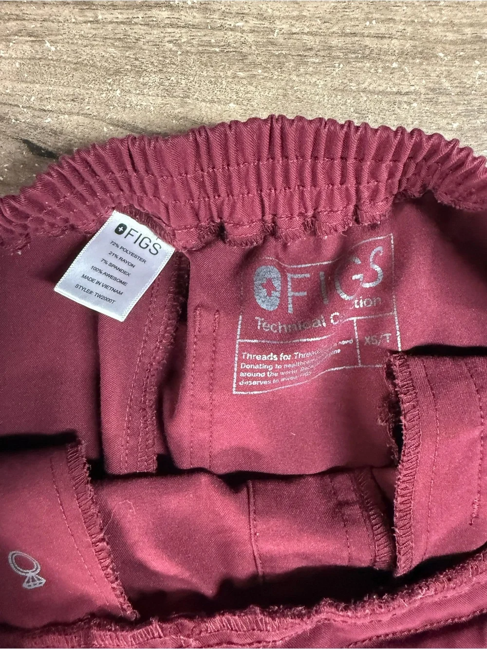 Figs Technical Collection Women’s XS/T Scrubs Bottoms Workwear Maroon